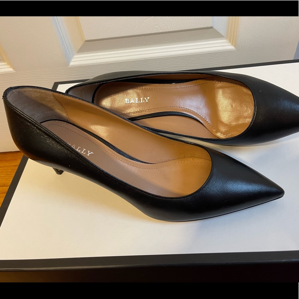 Bally lamb plain leather shoes. Never worn. Size-9.5US perfect for 9-8.5